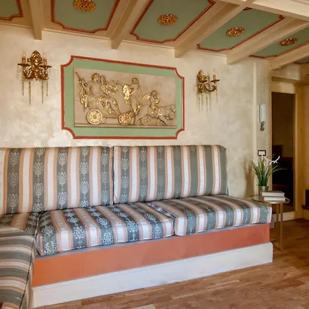 Apartment Barocco House In Albano